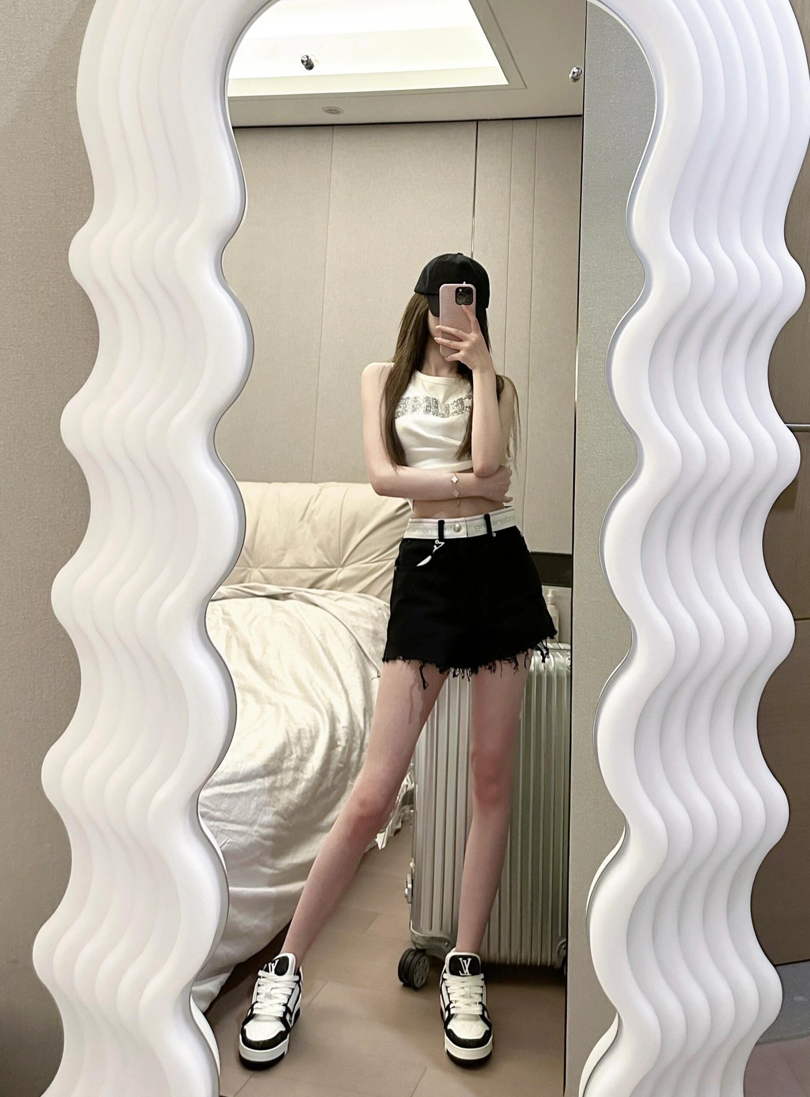 Black and white fashion shoes