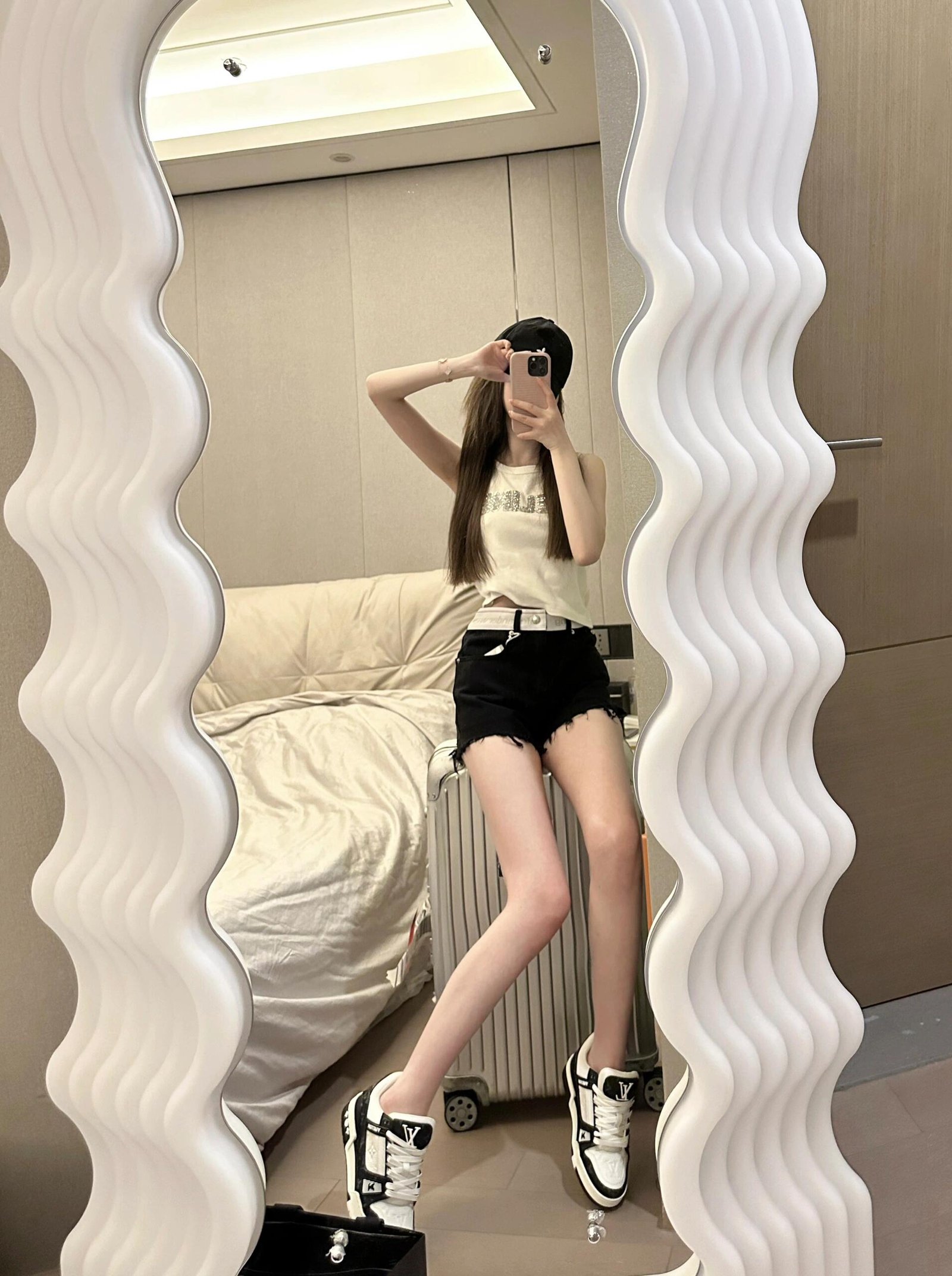 Black and white fashion shoes