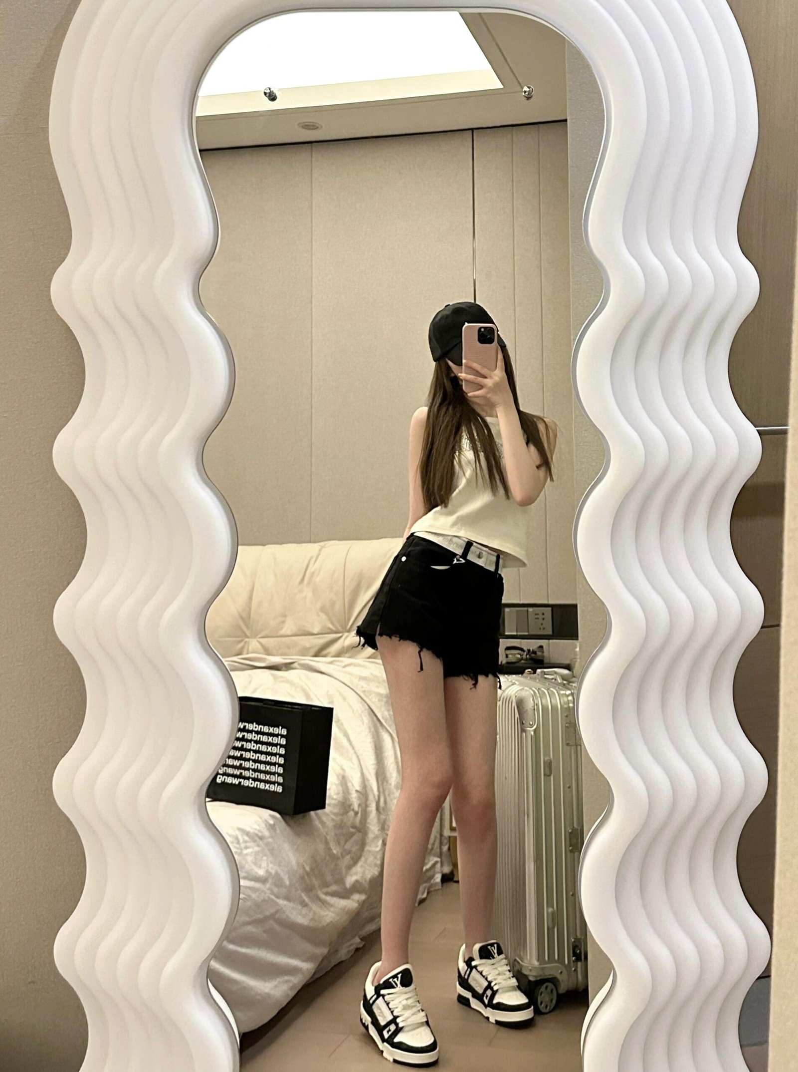 Black and white fashion shoes