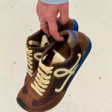 Lightweight everyday wear: Nylon sneakers for commuting and weekends